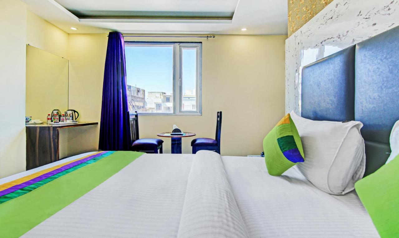Treebo Trend Smart Signature New Delhi Exterior photo